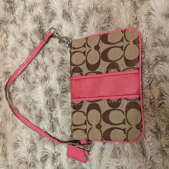 Coach Siganature Coin Wristlet - Tan with Pink Accents - NWOT - Picture 2 of 8